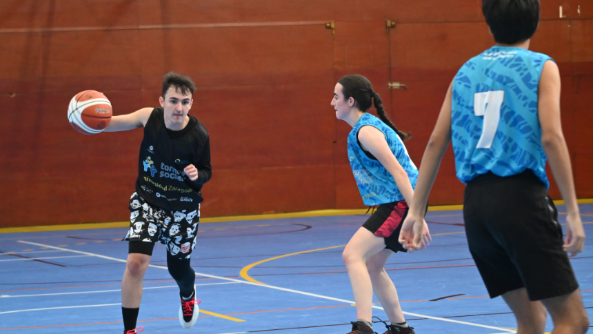 El Torneo Social avanza con emoción: primeros líderes y mucha igualdad en todas las modalidades